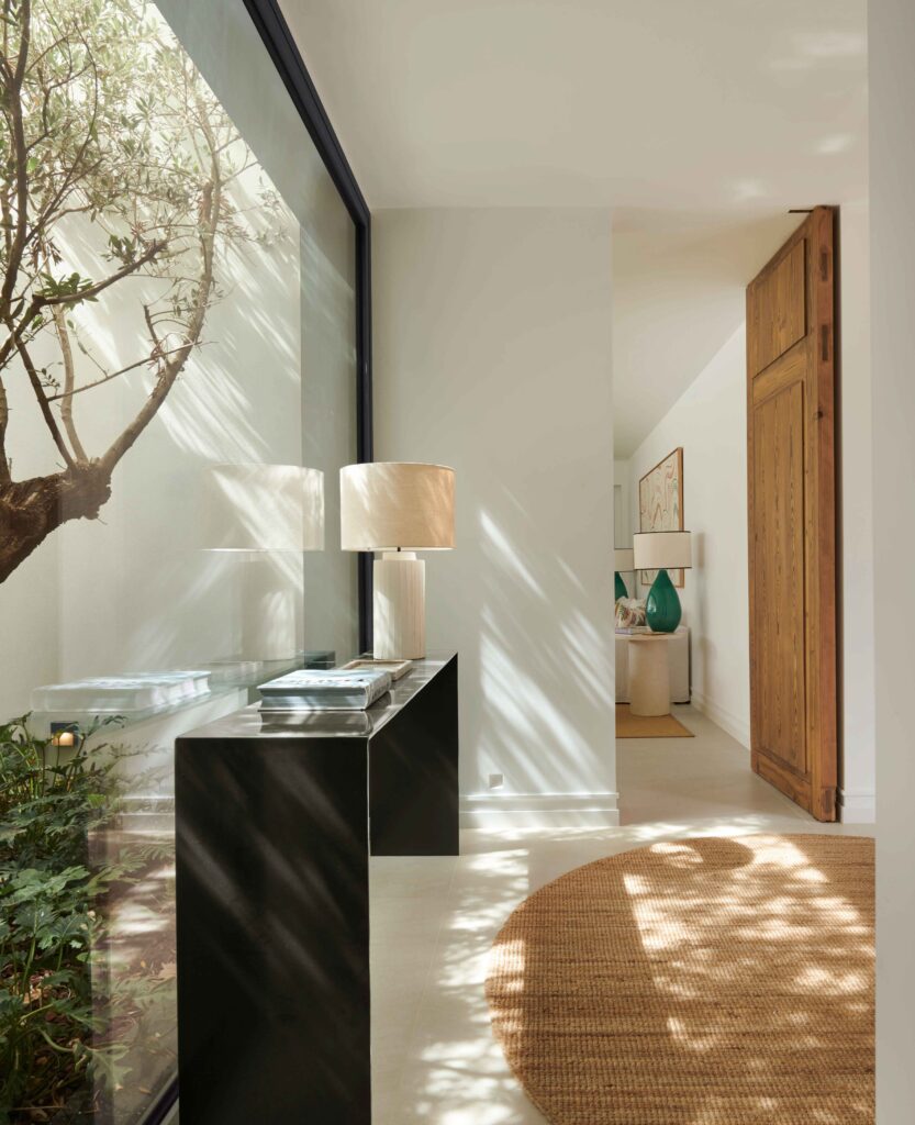 Innenarchitektur eines Zimmers in einem modularen Luxushaus